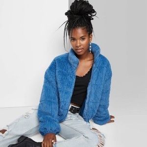 Women’s feathered cord puffer jacket